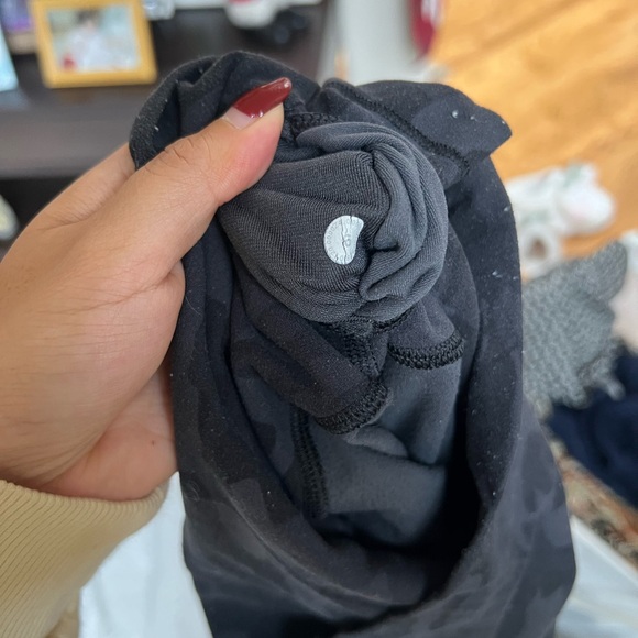 Lululemon Black Camouflage Leggings - Picture 7 of 7